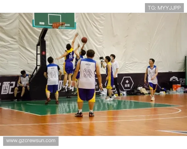 深圳篮球队在邀请赛中的团队协作表现分析与评价