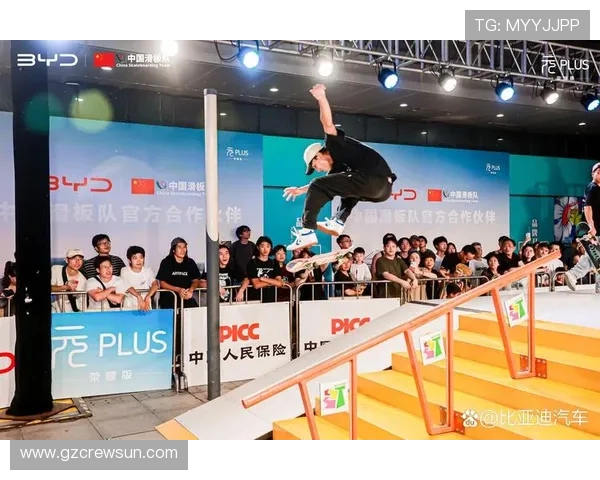 聚焦滑板文化探索杭州滑板队员个人能力与团队协作的深度剖析