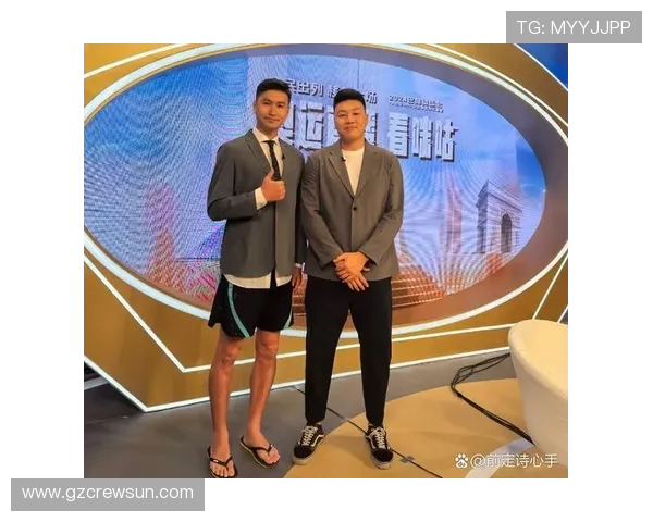 李根:从篮球场上的拼搏者到生活中的坚韧榜样,探索他的成长与奋斗历程 李根:从篮球场上的拼搏者到生活中的坚韧榜样,探索他的成长与奋斗历程